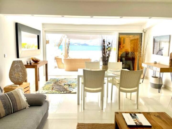 Villa Cocoon Sur La Plage Sandy Ground Eksteriør billede